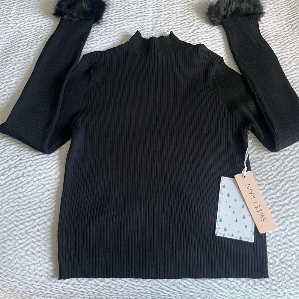 Sweet Rain Ribbed Faux Fur Long Sleeve Tee Women’s Black Size XL